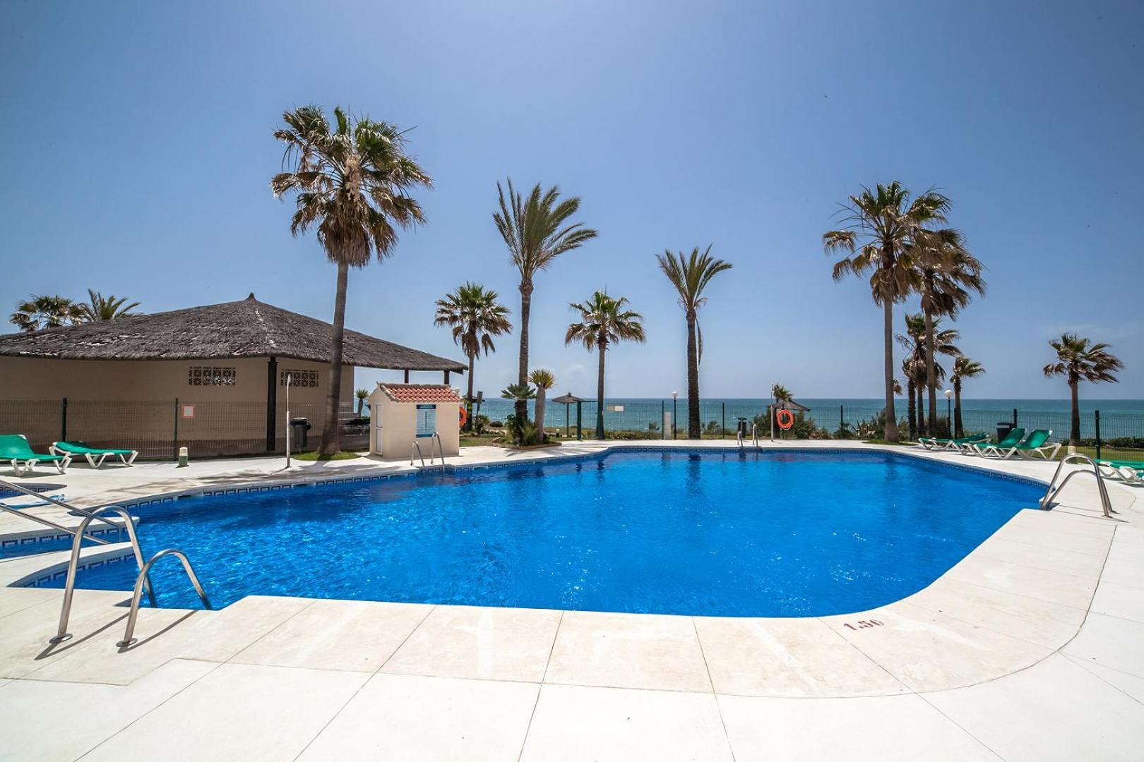 El Mirador De Bermuda Beach Apartment Естепона Екстериор снимка